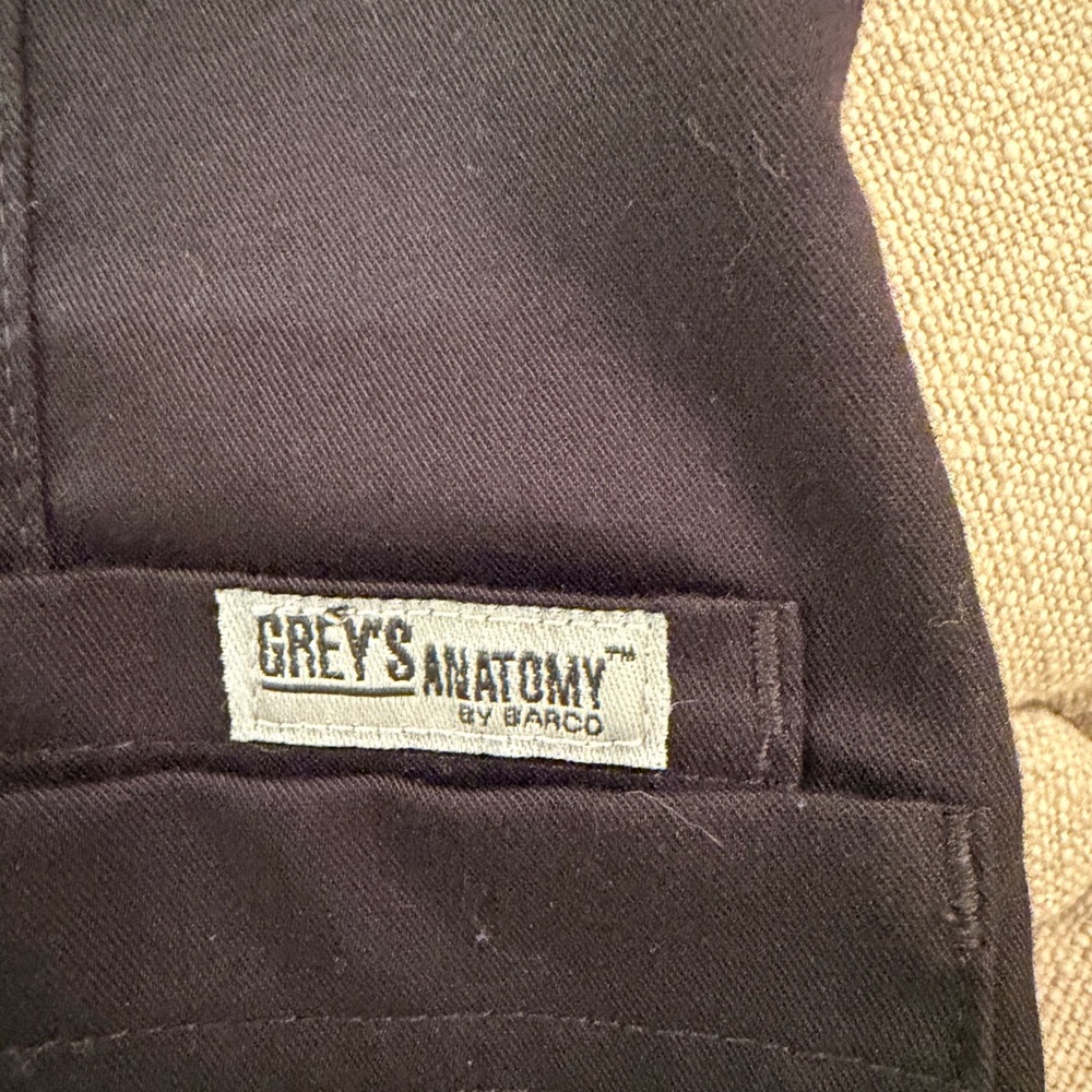 Grey’s Anatomy Scrub Jacket - Picture 8 of 8